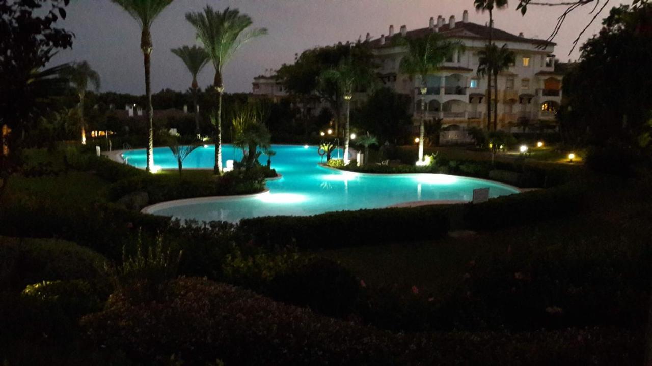 Chez Elo's Milla De Oro. Jardin Privado Appartement *