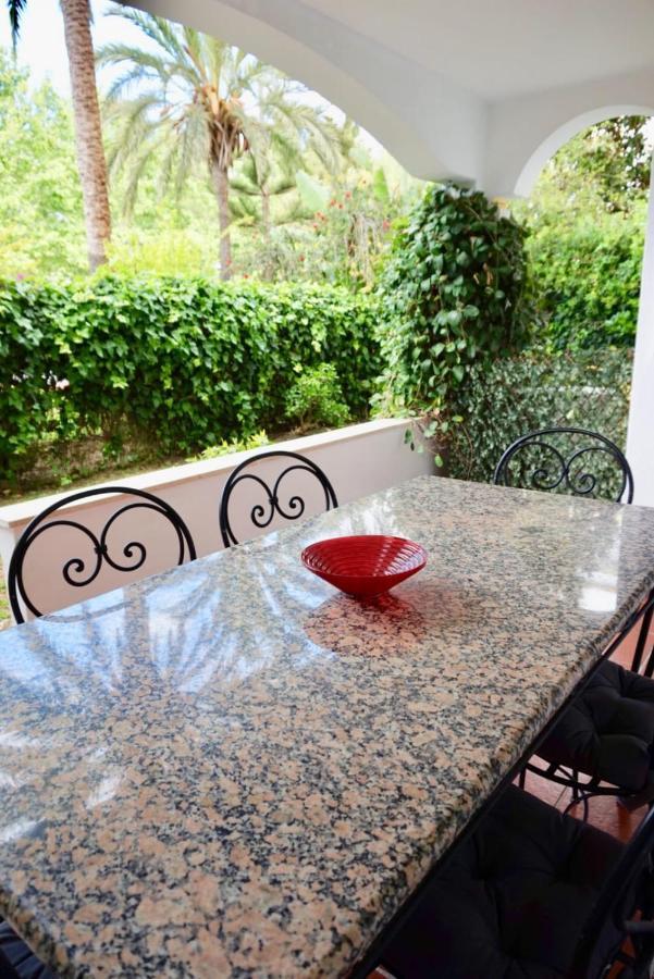 Chez Elo's Milla De Oro. Jardin Privado
